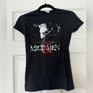 OM&M Women’s band tee